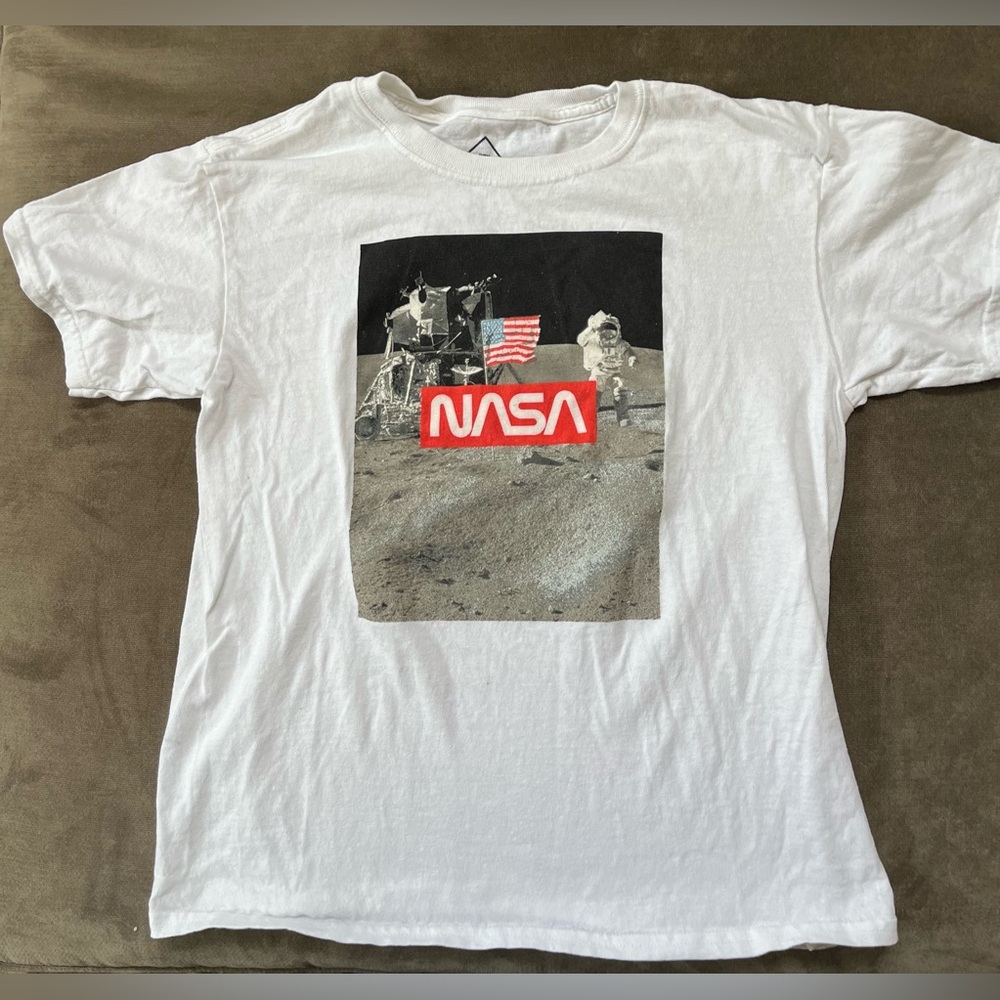 NASA White Graphic T-Shirt